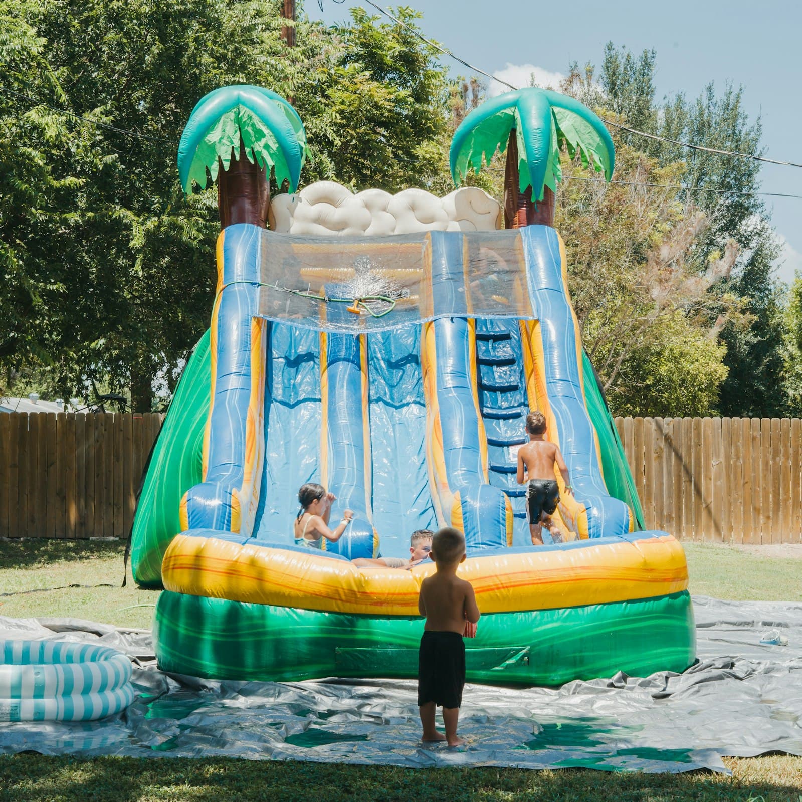 Toboggan gonflable « Jungle » 8 m